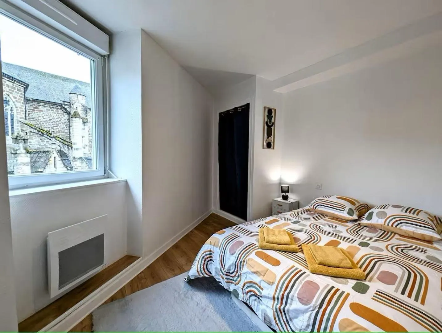 Cathedrhalte - Le Coeur Historique Hotell Saint-Brieuc 0*,  Frankrike